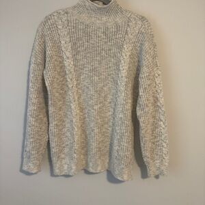 Abercrombie Cozy Cream Cable Knit Sweater with back button detail size small